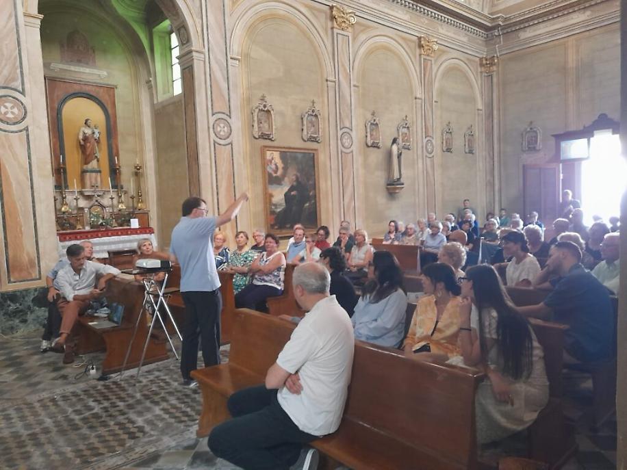 WhatsApp Image at ()