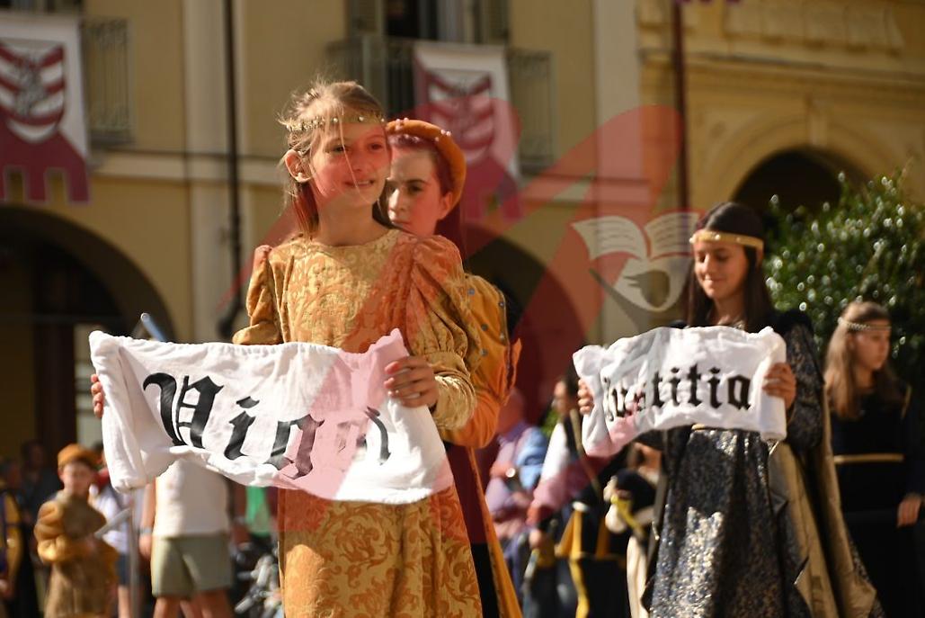 Corteo storico dei bambini palio di asti risultato