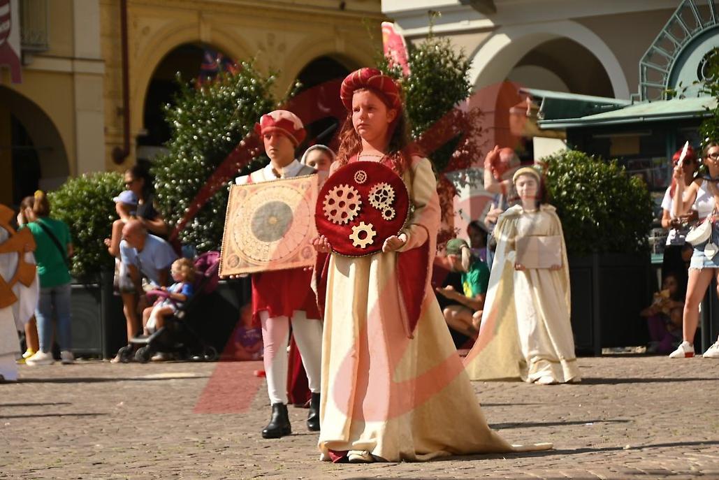 Corteo storico dei bambini palio di asti risultato