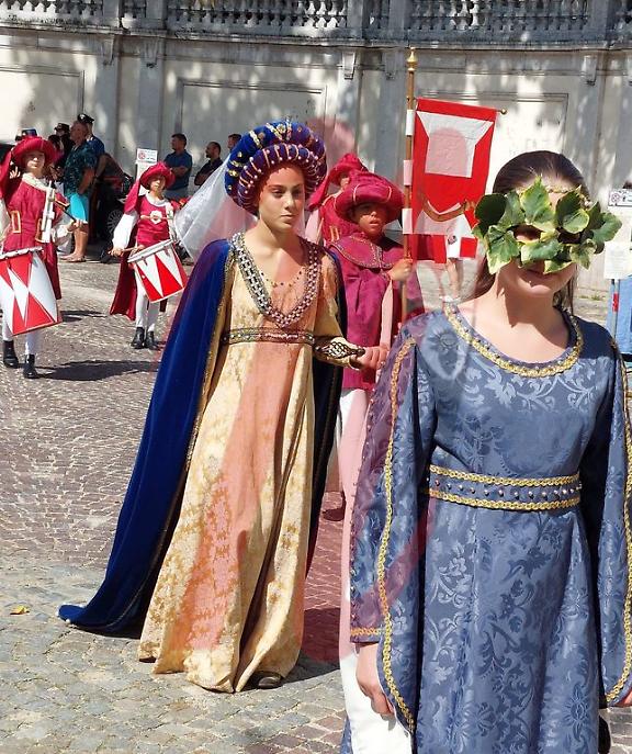 Corteo storico dei bambini palio di asti risultato