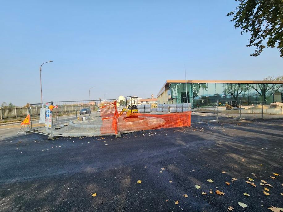 Lavori rotatoria corso Savona