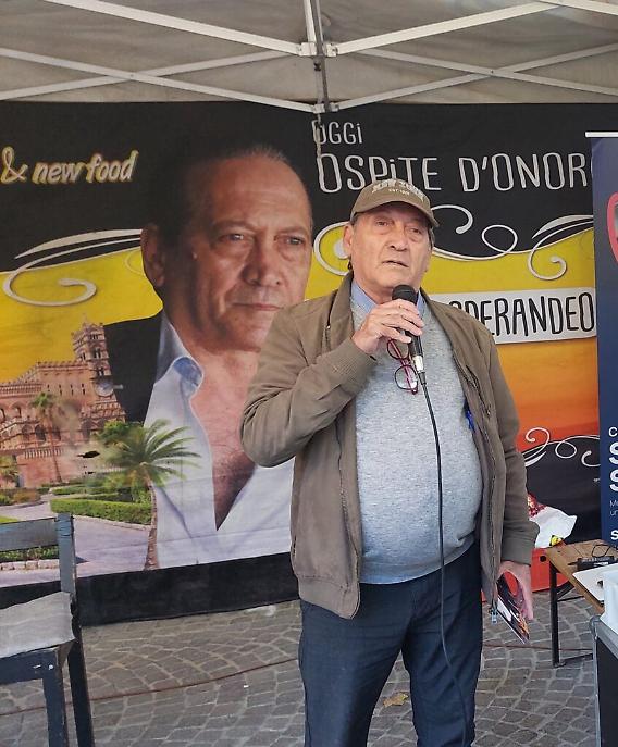 Tony Sperandeo ad Asti