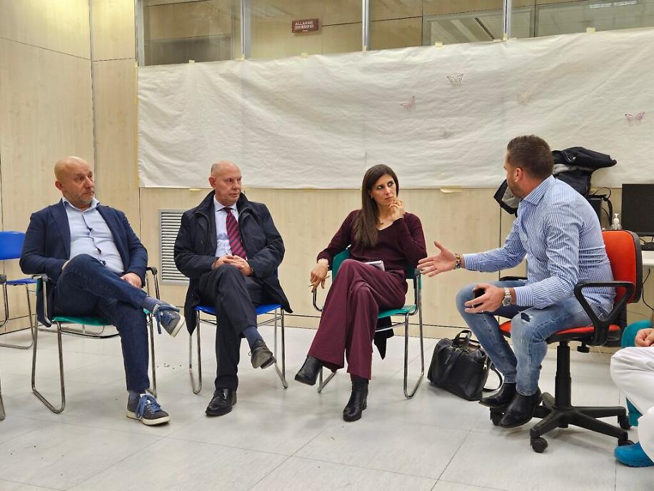 Chiara Appendino all'ospedale di Asti