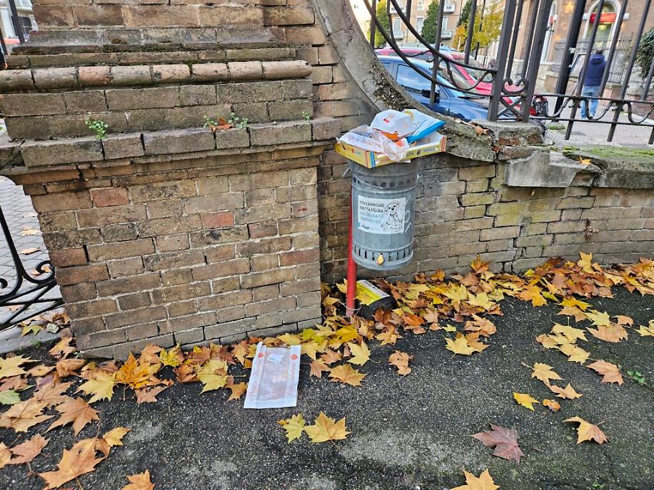 Degrado senza fine da piazza Vittorio Veneto alle Antiche Mura