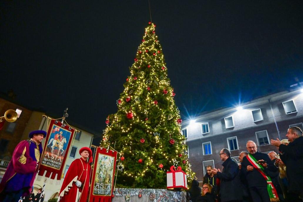 Inaugurazione Magico Paese di Natale e accensione delle luminarie ad Asti