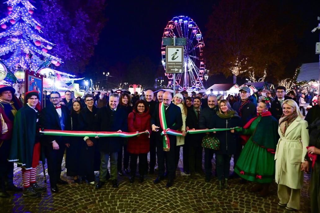 Inaugurazione Magico Paese di Natale e accensione delle luminarie ad Asti