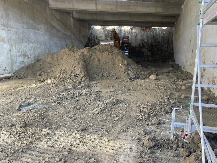 WhatsApp Image at ()