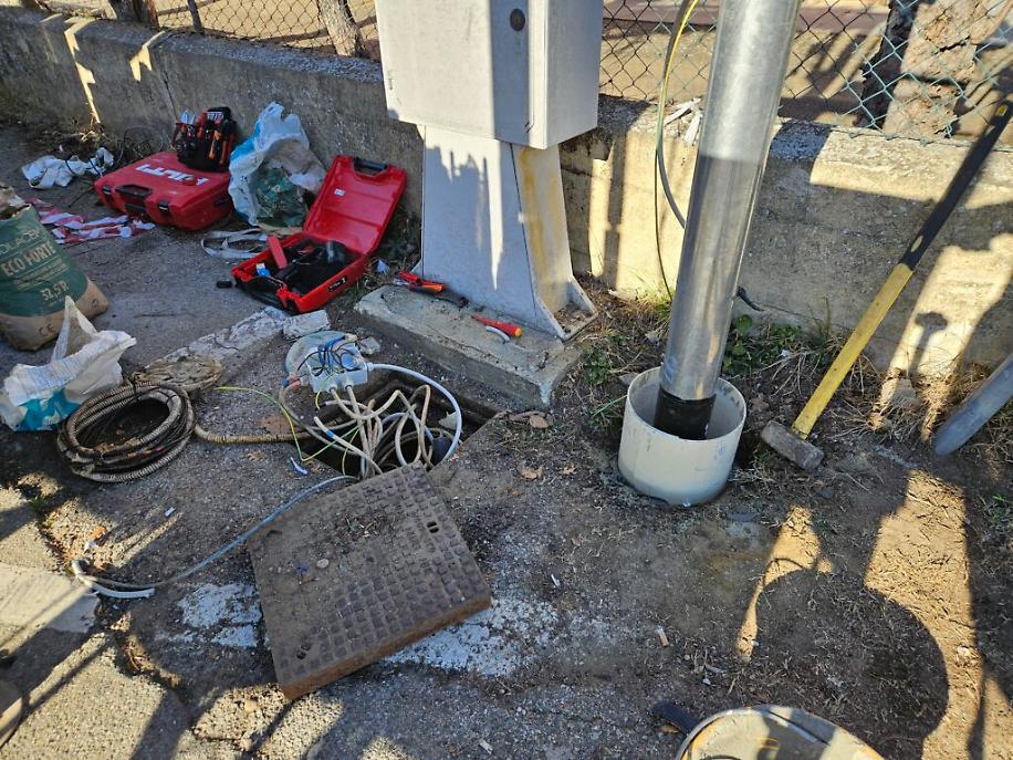 installazione palo a Viatosto