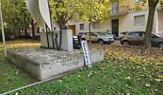 Parco Biberach, quel cartello abbattuto che attende da oltre 3 mesi di essere rimesso al suo posto