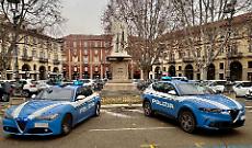 Volante in piazza Alfieri 