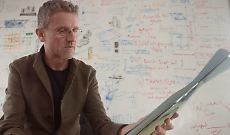 Carlo Ratti, progettista della torcia olimpica: "La vera protagonista &egrave; la fiamma"