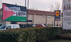 All'ingresso sud di Asti un cartellone che interroga le coscienze