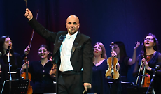 Esilarante, vivace, coinvolgente: "Sconcerto" ha conquistato il pubblico astigiano