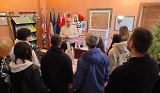 Studenti da Polignano a Mare in visita in Comune per scoprire il Palio di Asti