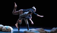 Il Gatto con gli stivali sul palco del Teatro Balbo di Canelli