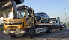 Incidente tra auto e furgone in tangenziale: coda nell'ora di punta