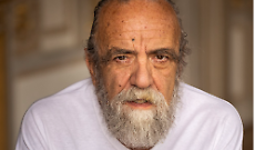 Giobbe Covatta: &laquo;Ridere esorcizza la paura&raquo;