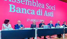 Banca di Asti: Rasero eletto presidente tra le polemiche, standing ovation per l'ex Ad Demartini
