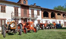 I "seniors" dei campi in corteo dalla fiera all'agriturismo