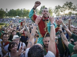 Venti fantini in attesa d&rsquo;una chiamata da Asti