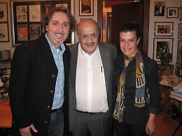 In scena "Vuoti a rendere" di Costanzo