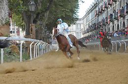 Dino Pes inizia l'annata salendo quattro volte sul podio