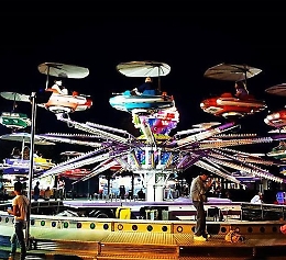 Luna park in piazza Garibaldi, ma rimane l'area di sosta