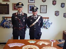 Sulla Porsche Cayenne con la pistola rubata: astigiano arrestato dai carabinieri