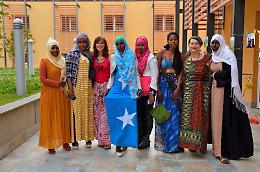 I rifugiati in cucina per una cena curda-irachena