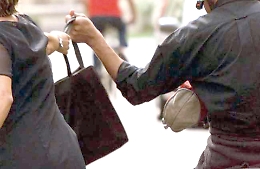 Pensionata scippata in Viale alla Vittoria