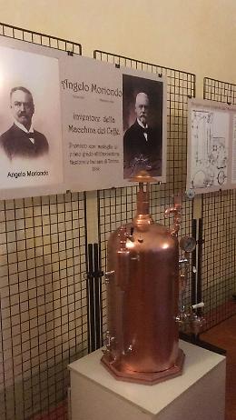 In mostra la prima macchina per l'espresso, inventata da uno di Piov&agrave;