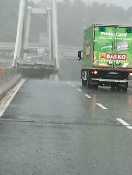 Un astigiano a Genova salvo per miracolo: "Ho visto il ponte cadere davanti a me"