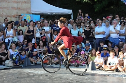 Weekend tra acrobazie e burattini con Saltinpiazza