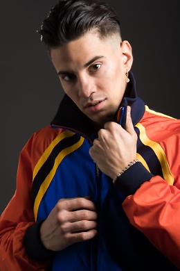 Il rapper genovese Tedua e Renzo Arbore per la chiusura del festival &ldquo;Contro&rdquo;