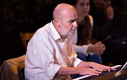 Musicista muore nello schianto provocato da malore