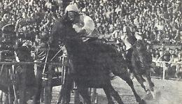 1977: la Cattedrale vince il Palio pi&ugrave; tragico e strano di sempre