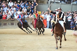 Siena, estratte le Contrade che correranno il Palio Straordinario