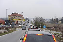 Quella pericolosa e quotidiana coda in tangenziale per entrare in citt&agrave;