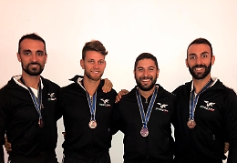 Binello e l'Esercito sul trono tricolore del paracadutismo