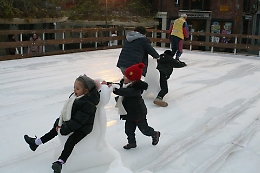 Asti: in piazza Statuto torna la pista sul ghiaccio