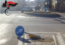 Asti: alla guida ubriaca e con il figlio di un anno a bordo: inseguita e denunciata dai carabinieri