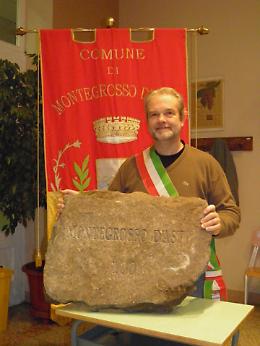 Da Montegrosso una pietra al Nuraghe Chervu di Biella in ricordo del centenario della Grande guerra