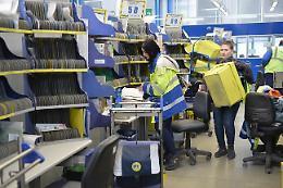 Rivoluzione alle poste: ora lettere e pacchi postali verranno consegnati fino alle 19,45