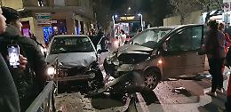 Asti, con l'auto in fuga provoca incidente in piazza Marconi: arrestato dai carabinieri