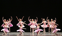 Circa 400 talenti della danza sul palco del Teatro Alfieri