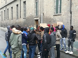 Rivolta dei profughi all'ex Seminario: poco fa &egrave; stata risolta con l'allontanamento di dieci stranieri