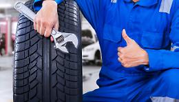 Cambio gomme: dal 15 aprile al 15 maggio bisogna togliere le invernali