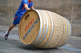 Per il secondo anno consecutivo Castelnuovo Calcea vince la Corsa delle Botti di Nizza