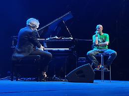 Un brindisi al Moscato d'Asti in compagnia di Morgan