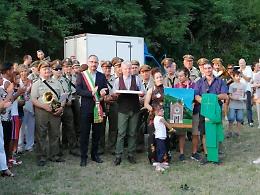 A Valleandona la festa a sorpresa per gli 80 anni di Don Berzano